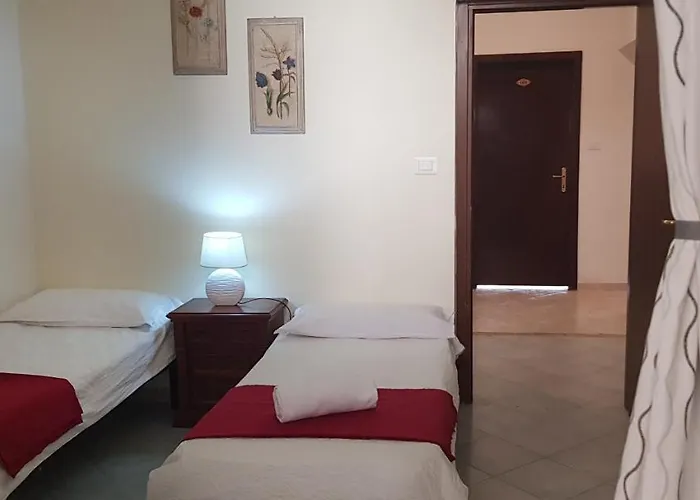 Friend House Gasthof 2*