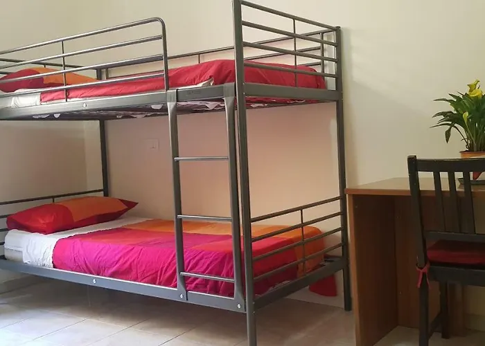 Friend House 2*